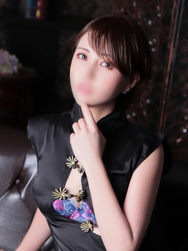 ド素人ショートへア美女♡